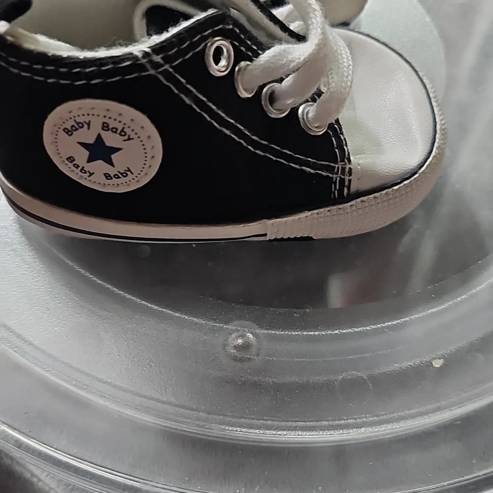 I Baby Black and White Sneakers - Picture 5 of 7